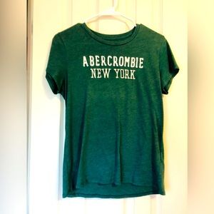 Ambercrombie & Fitch t shirt, size medium
